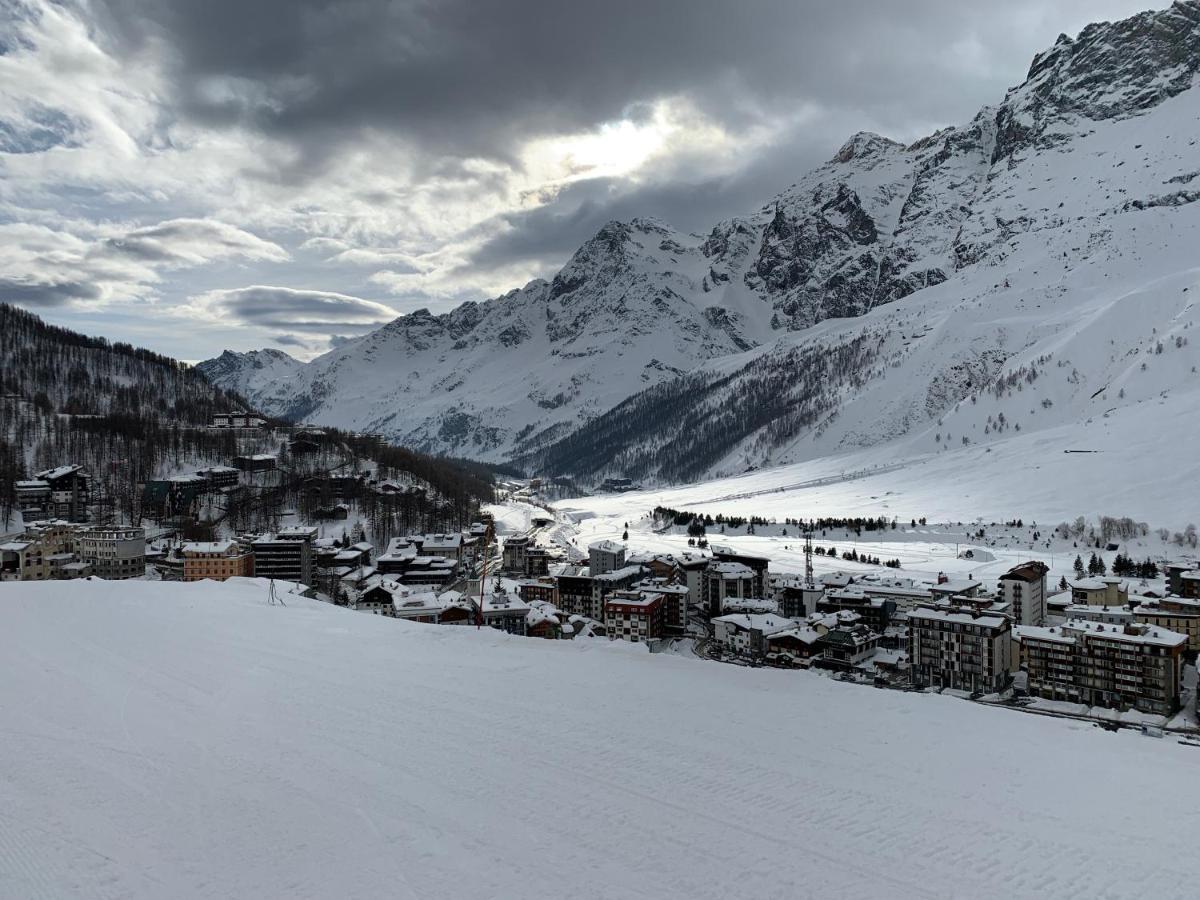 Stunning View Apartment Breuil-Cervinia Bagian luar foto