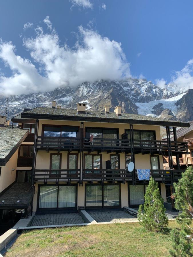 Stunning View Apartment Breuil-Cervinia Bagian luar foto